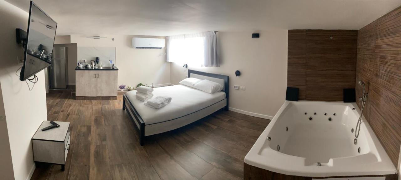 Hermitage Hotel Bat Jám Kültér fotó